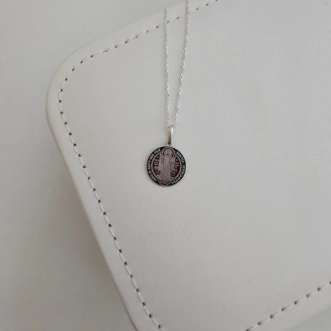 COLAR MEDALHA DE SÃO BENTO RESINADO - comprar online