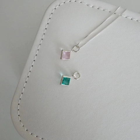 COLAR PONTO DE LUZ QUADRADO - comprar online