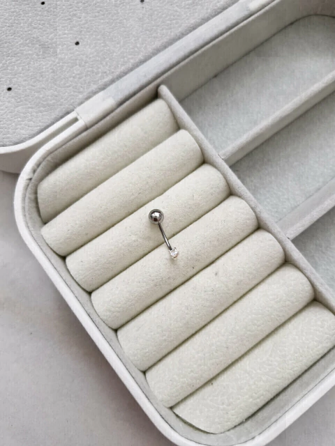 PIERCING UMBIGO PONTO DE LUZ QUADRADO - comprar online