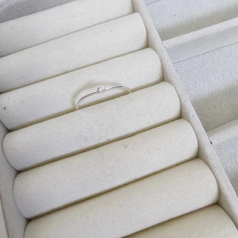 ANEL MINI SOLITÁRIO CRISTAL - comprar online