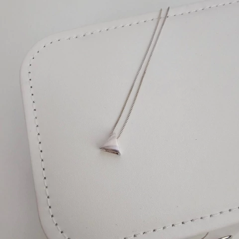 COLAR TRIANGULO PASSANTE 8MM - 45CM - comprar online