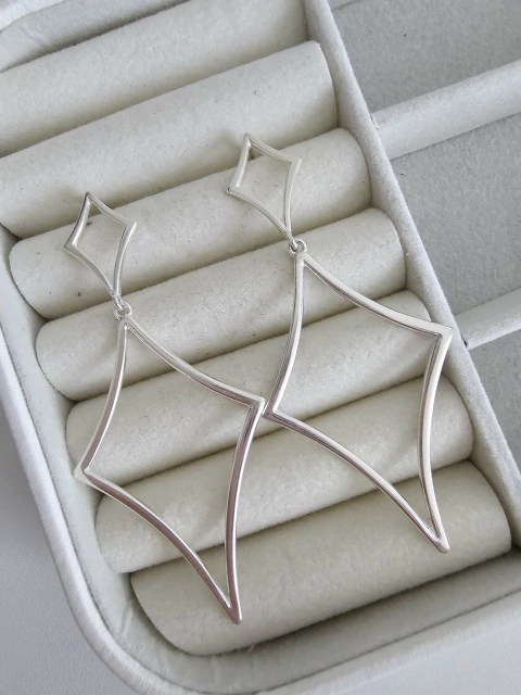 BRINCO LOSANGO VAZADO