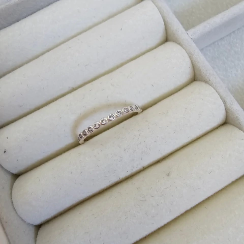 ANEL BOLINHAS CRAVEJADO - comprar online