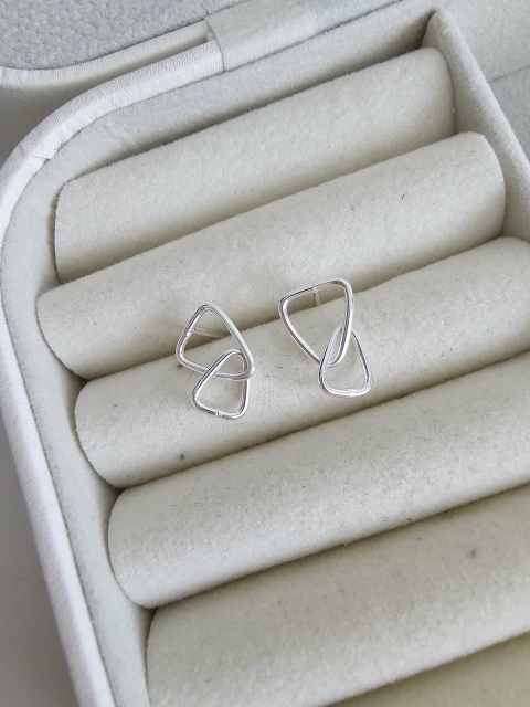 BRINCO TRIÂNGULO DUPLO