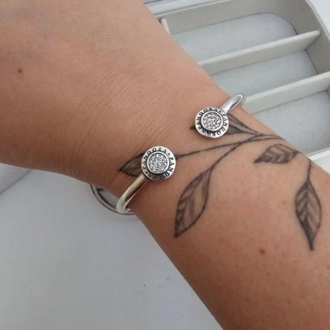 BRACELETE BRILHO RÍGIDO ABERTO IMPORTAÇÃO - comprar online