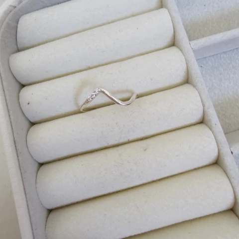 ANEL ZIG ZAG CRAVEJADO - comprar online