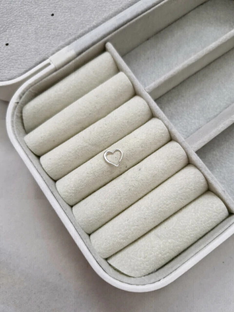 PIERCING HELIX CORAÇÃO LISO