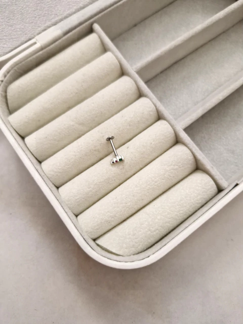 PIERCING TRAGUS PINO COLORIDO - comprar online