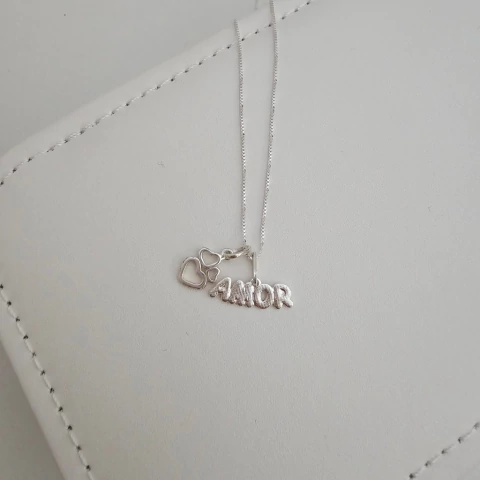 COLAR PINGENTE AMOR