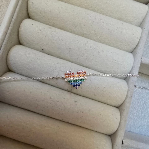 PULSEIRA CORAÇÃO CRAVEJADO COLORIDO