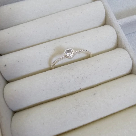 ANEL SOLITÁRIO CORAÇÃO CRAVEJADO - comprar online