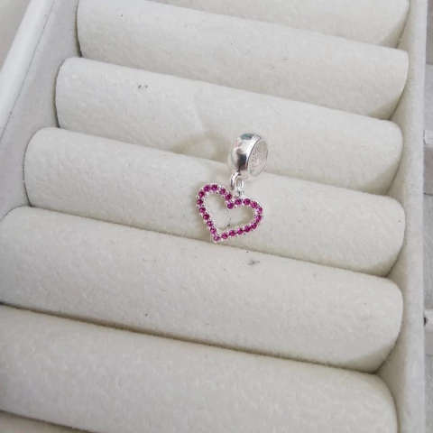 BERLOQUE CORAÇÃO VAZADO CRAVEJADO ROSA - comprar online