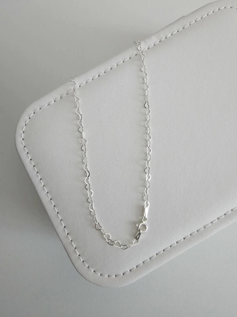 CORRENTE ELO CORAÇÃO 4 MM FINO 40CM - comprar online