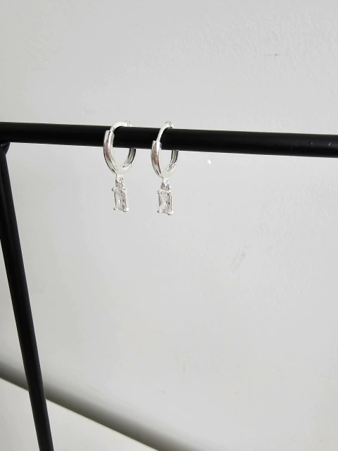 ARGOLA CLICK COM PINGENTE QUADRADO CRISTAL