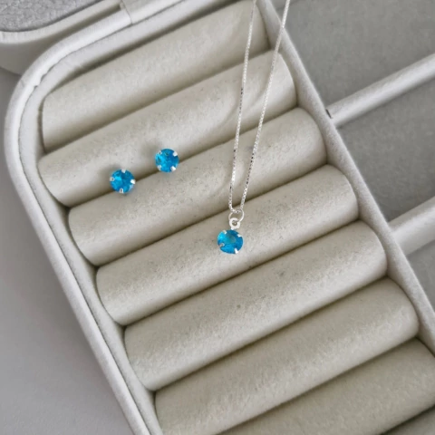 CONJUNTO REDONDO AZUL CLARO