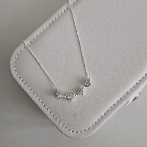 COLAR CORAÇÃO MAGNÉTICO 2 EM 1