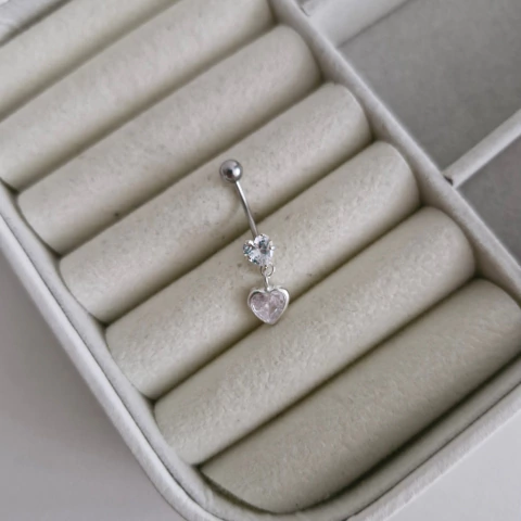 PIERCING UMBIGO DOIS PINGENTES DE CORAÇÃO