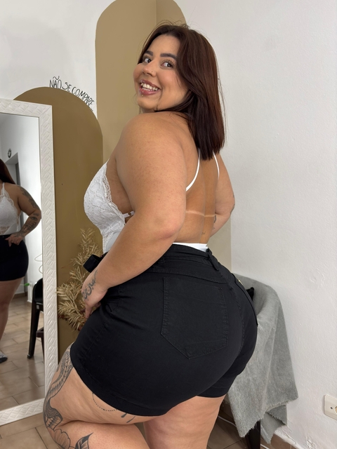 Short preto com cinto - comprar online