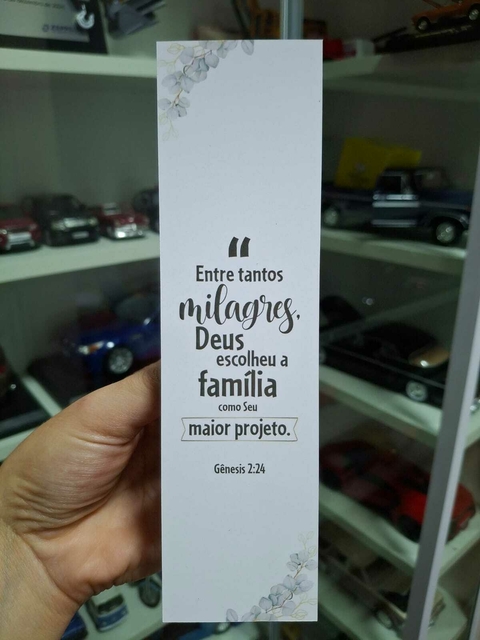 Marca-páginas | Entre tantos milagres Deus escolheu a família