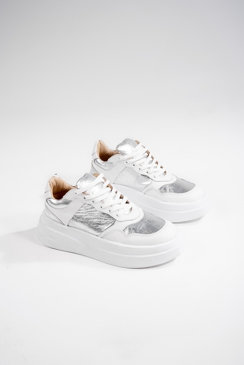 Zapatilla Cuero BULKA - comprar online