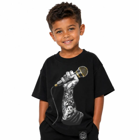Camiseta Oversized infantil Microfone