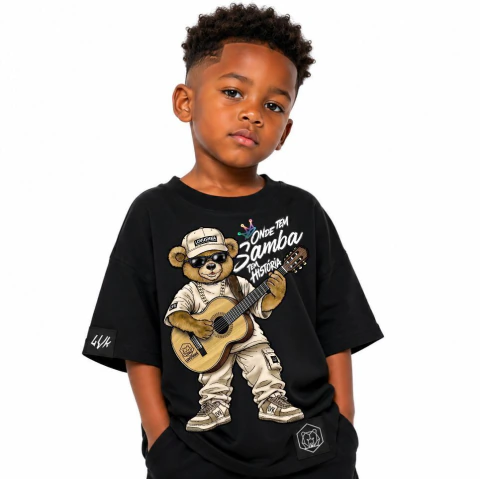 Camiseta Oversized infantil Urso Tocando Violão