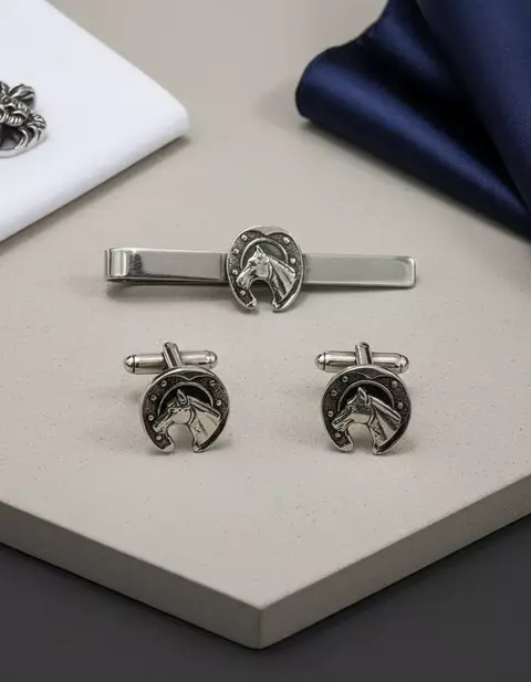 TRABA CORBATA + GEMELOS HERRADURA Y CABALLO - comprar online