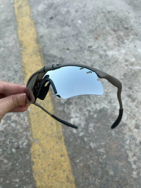 M Frame Magnesium Liquid Metal - comprar online