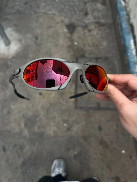 Romeo XMetal Torch Red - comprar online