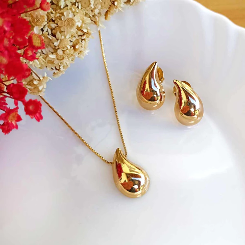 Conjunto Colar Brinco Vírgula Gota Chunky Folheado - comprar online