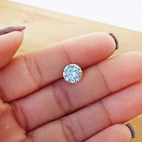 Brinco Médio Masculino Unidade Redondo Anatômico Zircônias Folheado em Ouro 18K - comprar online