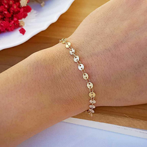 Pulseira Infantil Chapinhas Redondas Jateadas Folheado em Ouro 18K - comprar online