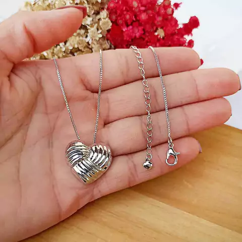 Colar Coração Trabalhado Banhado Ródio Branco