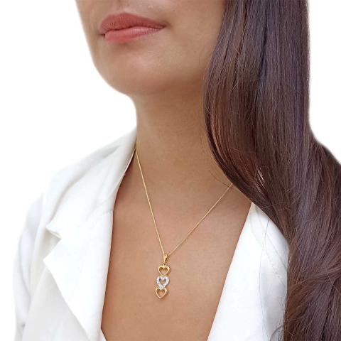 Colar Três Corações Cravejado Folheado em Ouro 18K - comprar online