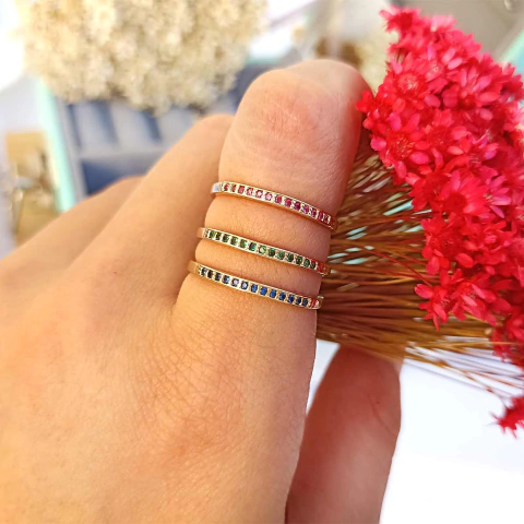 Anel Aparador com Zirconias Coloridas Folheado em Ouro 18K - comprar online