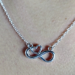 Collar acero blanco love infinit