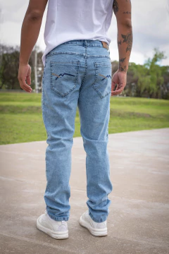 MORON - JEAN ELASTIZADO CELESTE MARMOLADO - tienda online