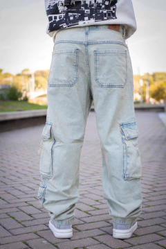 BARILOCHE - BAGGY 4 BOLSILLOS CON RECORTE en internet