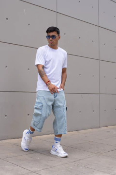 CHACO - BERMUDA BAGGY CARGO CON RECORTE