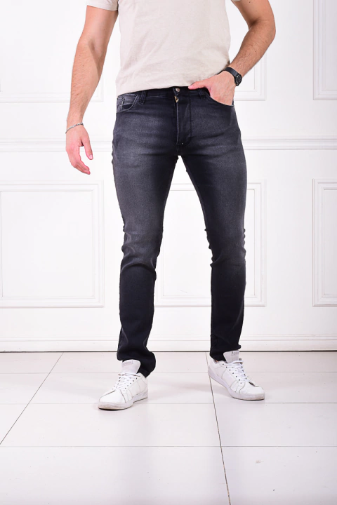 BRASILIA - JEAN ELASTIZADA NEGRO - comprar online