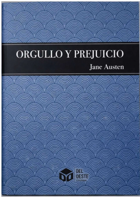 Tapa azul con patrón geométrico del libro "Orgullo y prejuicio" de Jane Austen, edición bolsillo