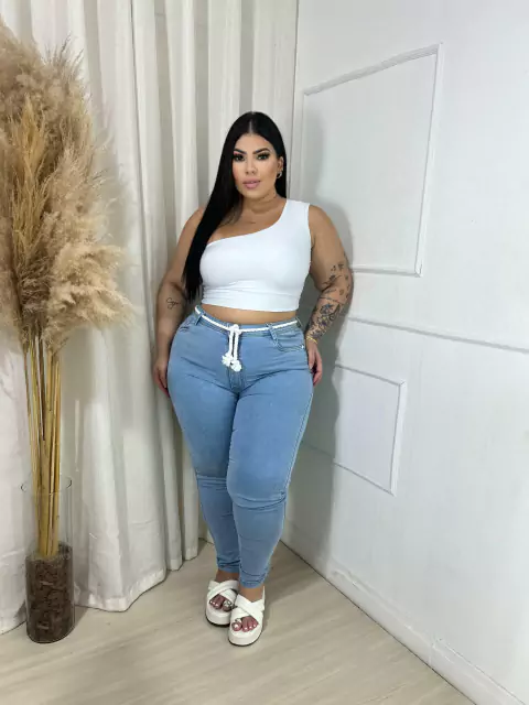 Calça cordão sal e pimenta com bastante strech