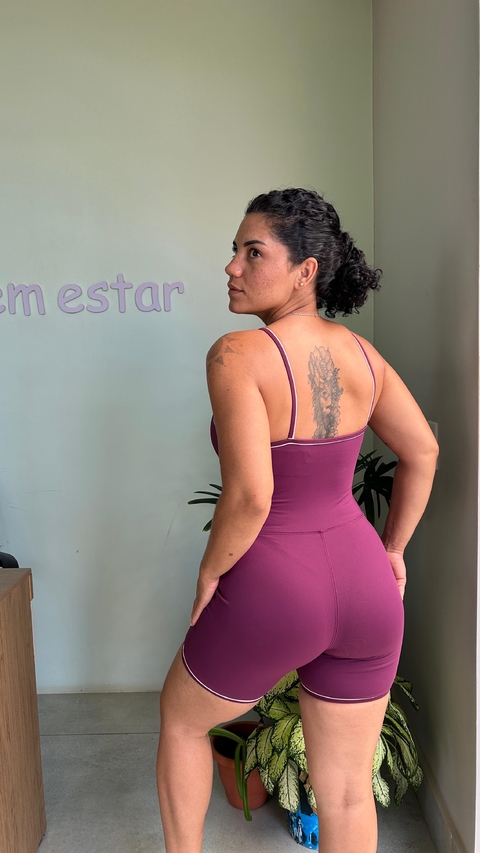 Macaquinho com Friso - comprar online