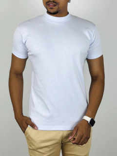 Camiseta Casual Gola Media Slim - Vip