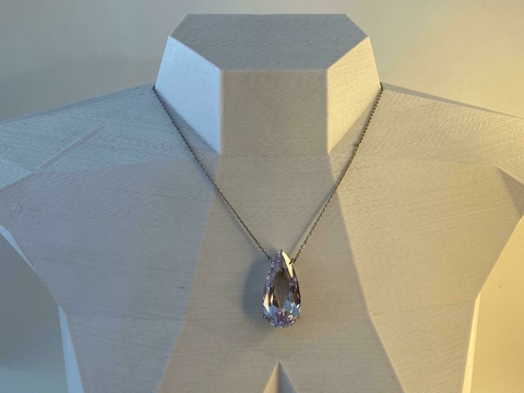 COLAR EM GOTA CRISTAL