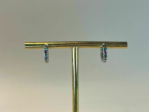 ARGOLA MINI COM ZIRCONIAS COLORIDAS - comprar online