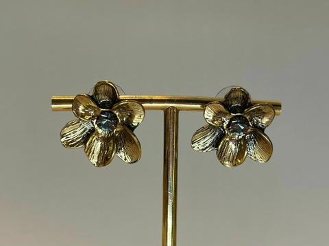 BRINCO FLOR COM PONTO DE LUZ OURO VINTAGE
