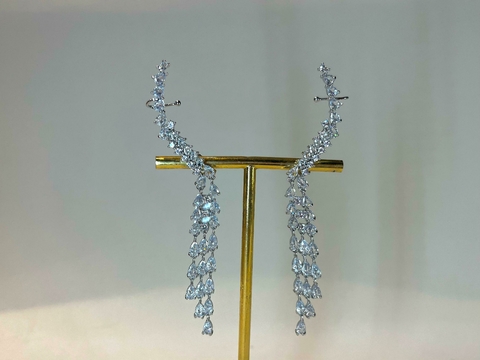 BRINCO EARCUFF STRASS ALONGADO