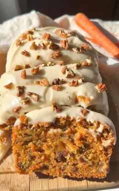 Budín Carrot cake con frosting de choco blanco 420 grs - comprar online