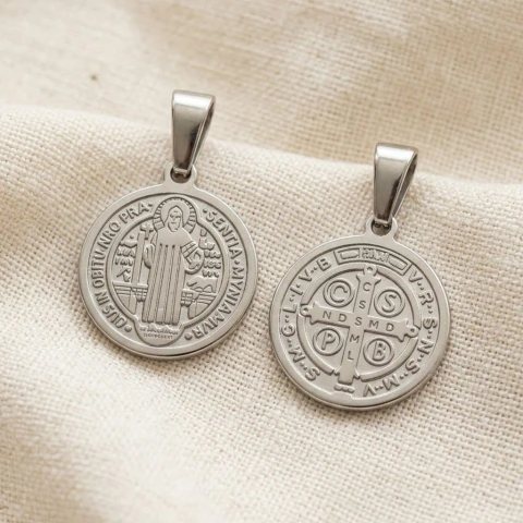 Dije Medalla San Benito